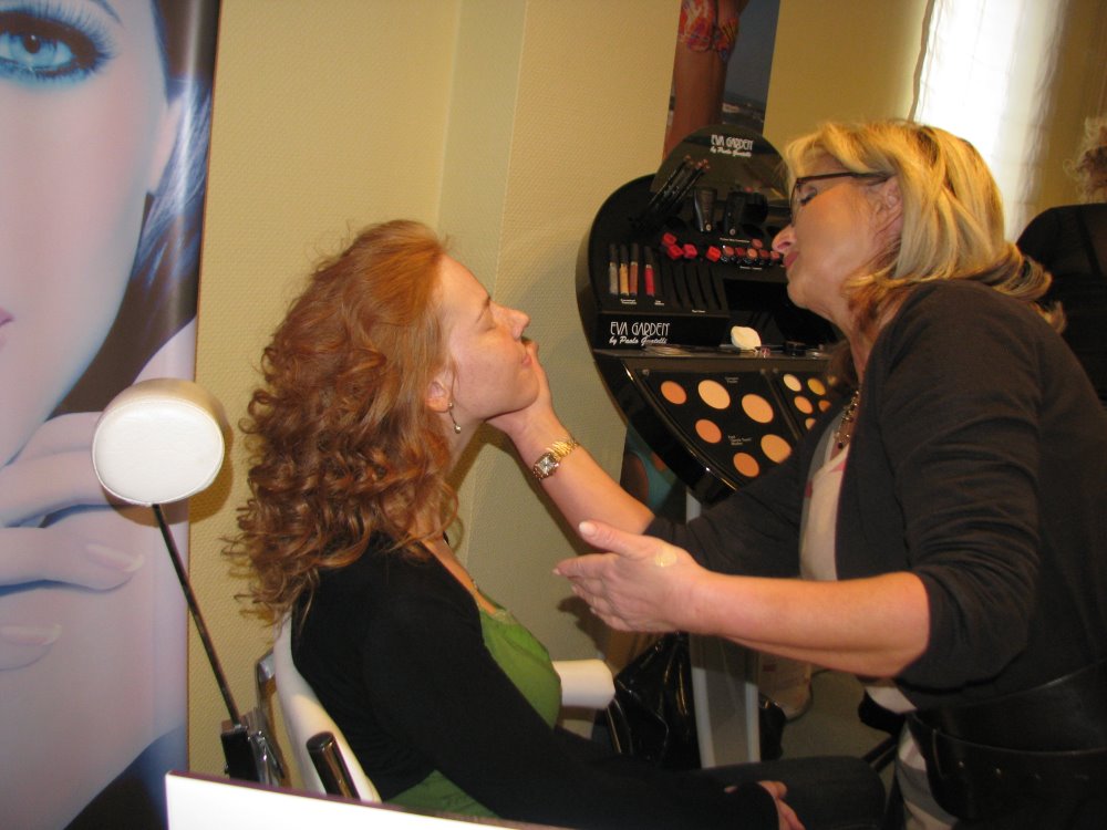 HZMesse0014Schminken_7.JPG
