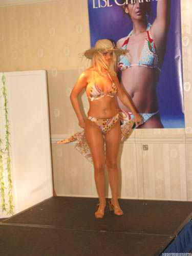 LiseCharmel87Kollektio2004