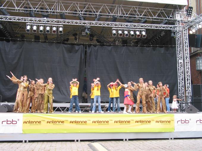 Hansefest245Sa_Hauptbuehne_Witebsk.JPG