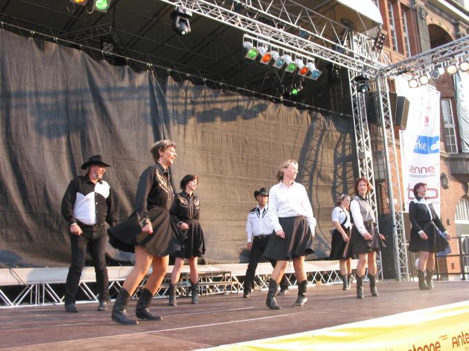 Hansefest531Sa_LineDancer.JPG