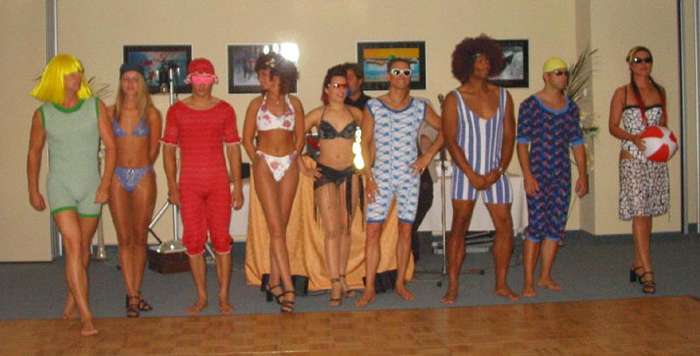 MiF136Bademodenschau